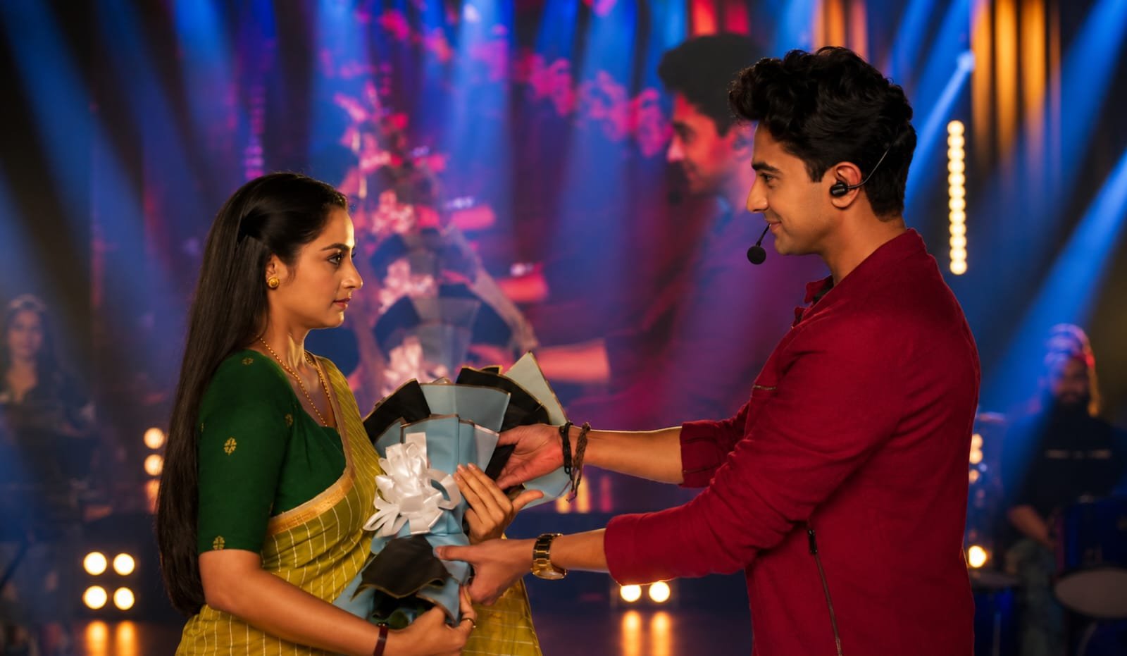 When Love Looks Beyond Appearances and Labels, It Creates Something Like Sairaab's 'Tu Koi Aur Hai'
